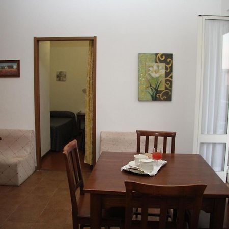 מרינה די גרוסטו Residence I Due Pini מראה חיצוני תמונה