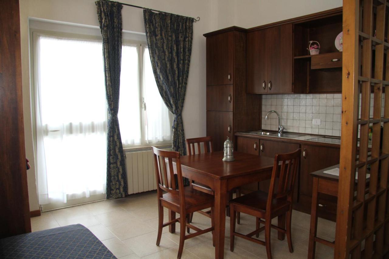 מרינה די גרוסטו Residence I Due Pini מראה חיצוני תמונה