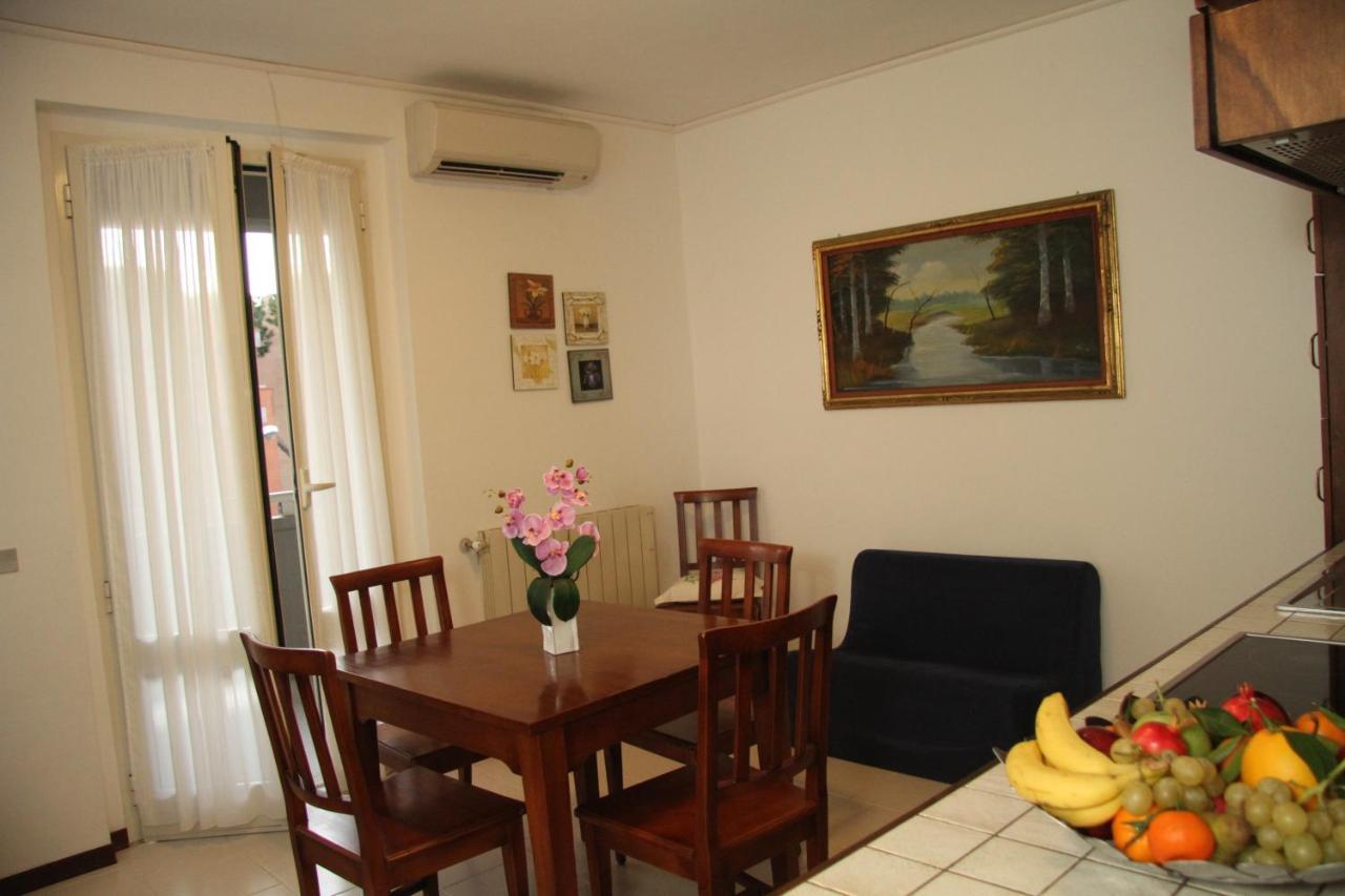 מרינה די גרוסטו Residence I Due Pini מראה חיצוני תמונה